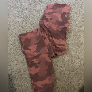 Lululemon aligns 25” // 7/8 length size 2